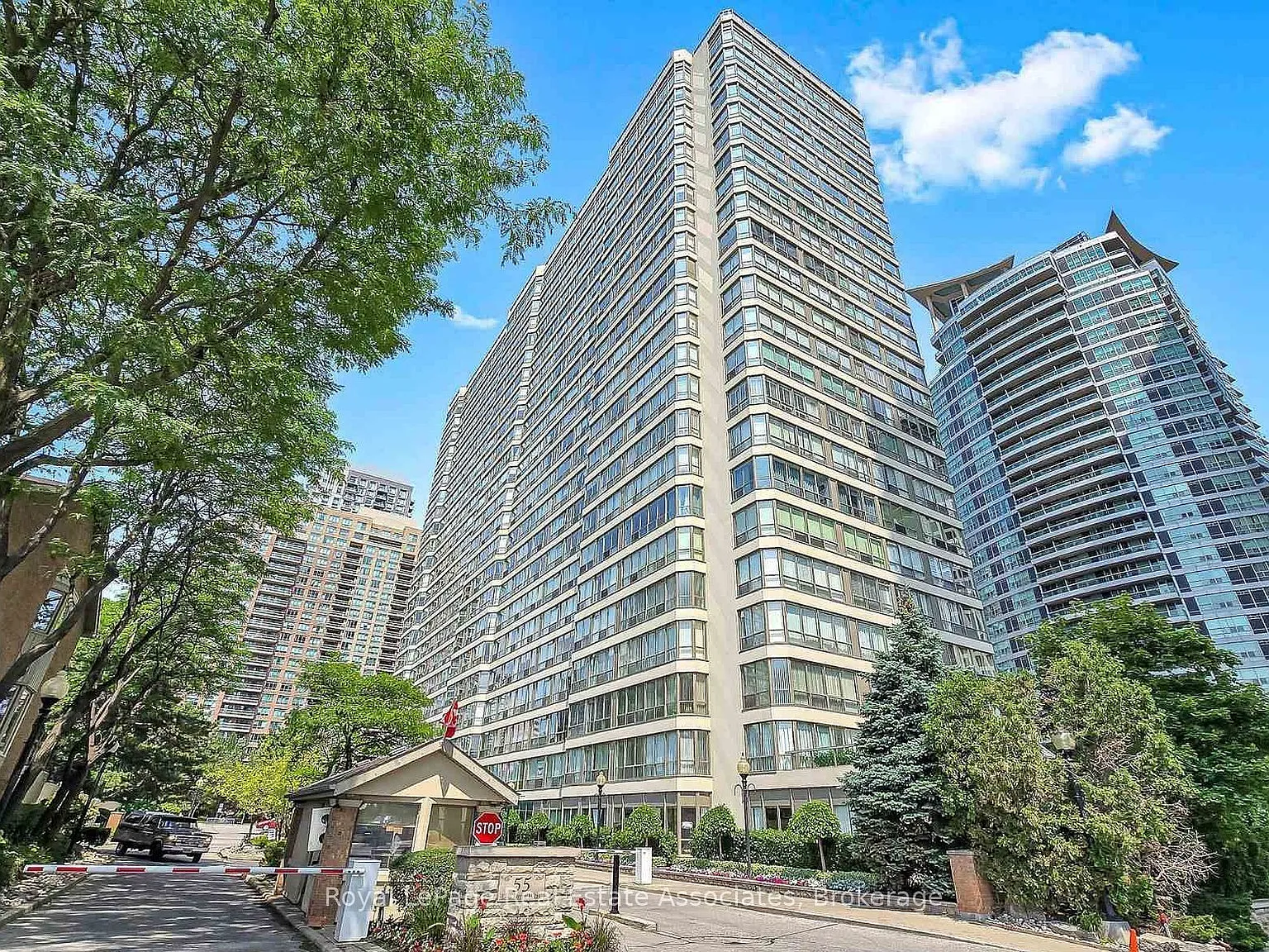 2 bed, $2,750 — Photo 2