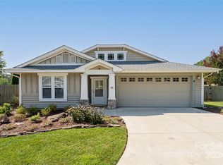 46 Sunview Cir, Arden, NC 28704