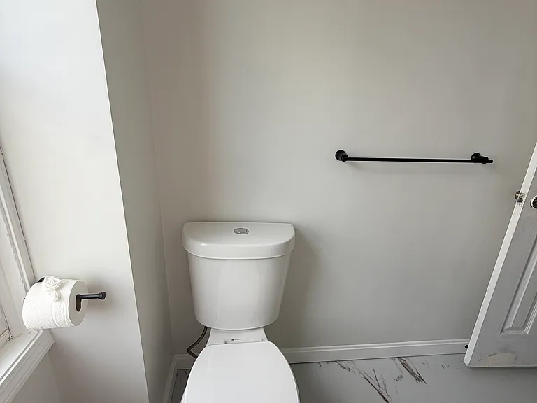 37 Bowers St #1 — Photo 9