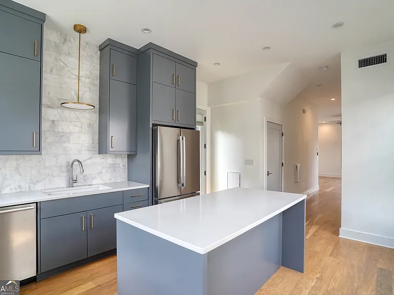 157 Ravenhurst Ln — Photo 12