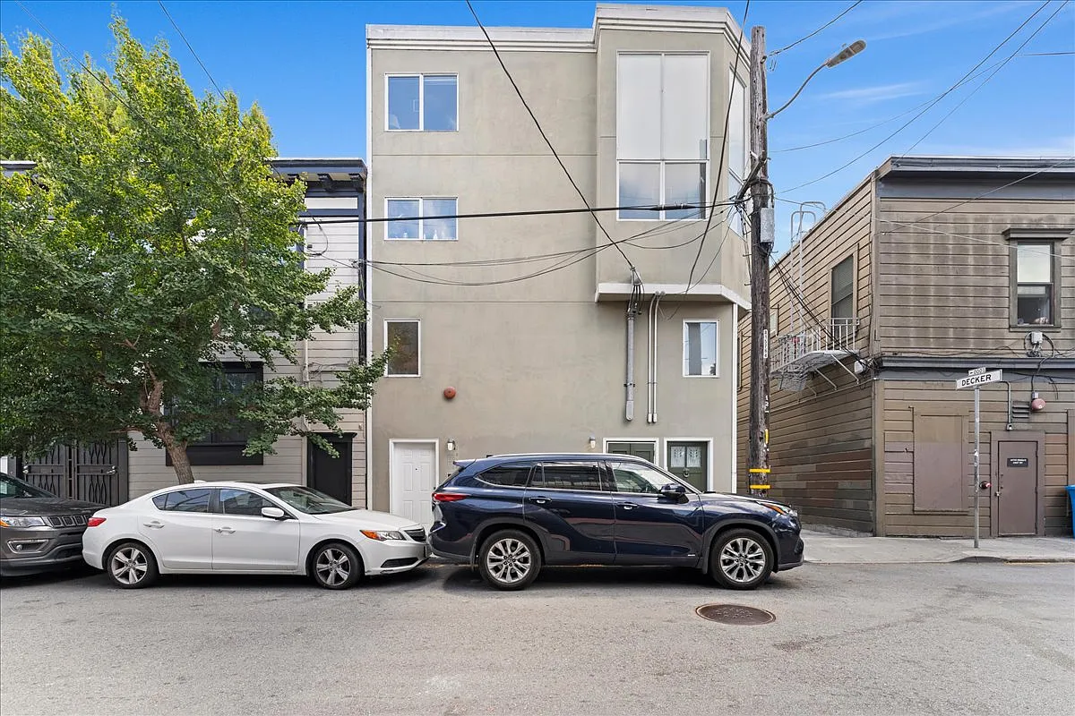 108 Langton Street - B — Photo 1