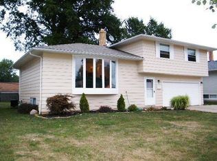 453 Saint Lawrence Blvd, Eastlake, OH