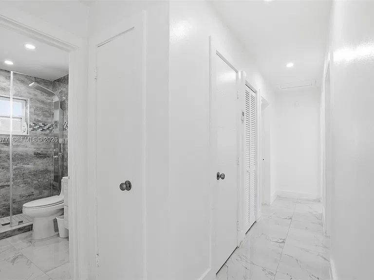 5521 SW 104th Ave — Photo 13