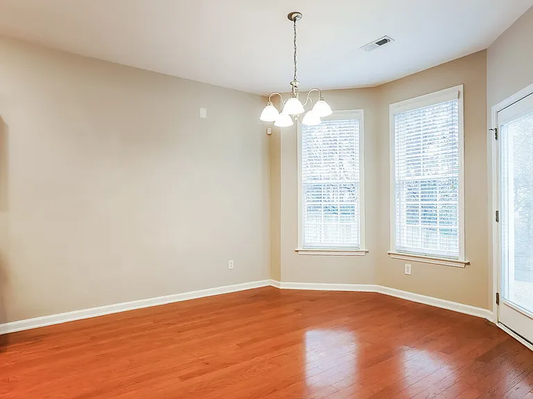 125 Pearson Pl — Photo 6