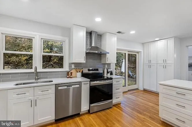 6222 Beachway Dr — Photo 13