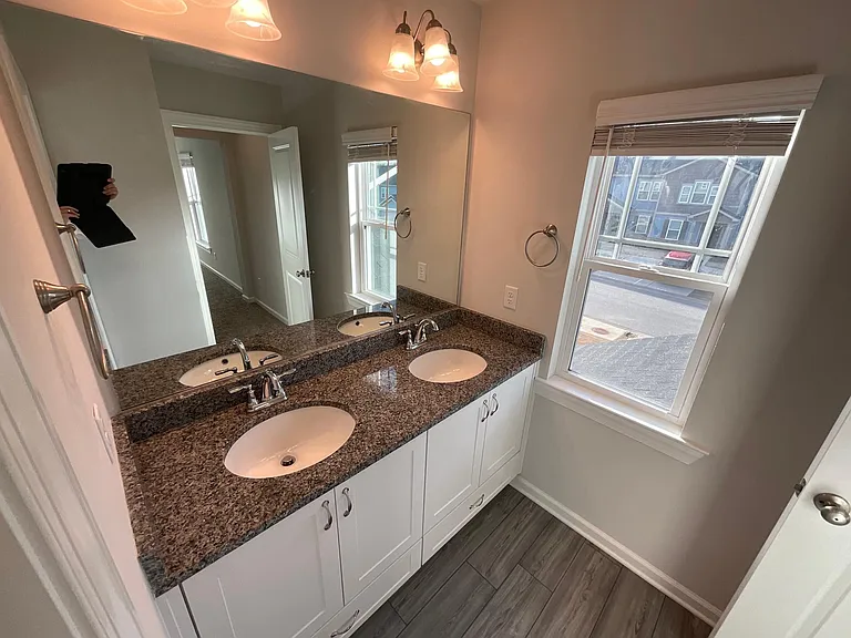 1911 Butternut Dr — Photo 23