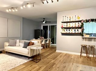 6150 Buckingham Pkwy, Culver City, CA 90230