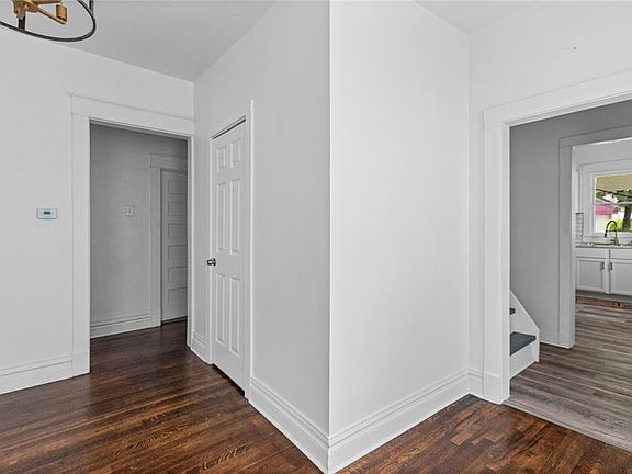 5th image of 805 Spruce Ave