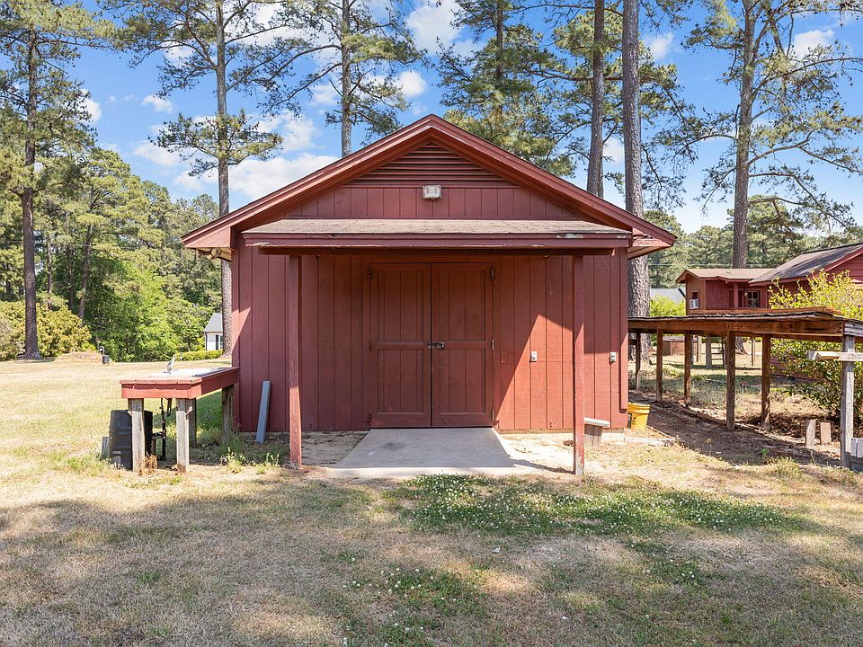 2nd image of 0 Pine St W Lot 1