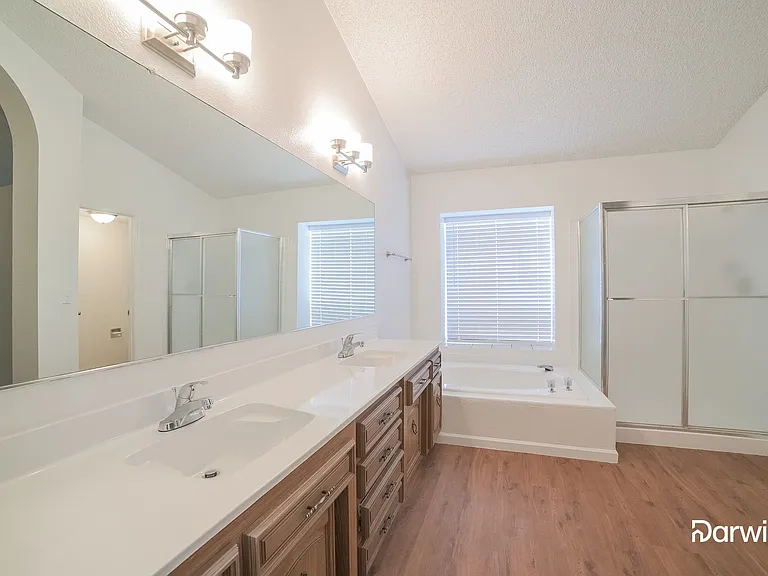 6725 W Flower St — Photo 8