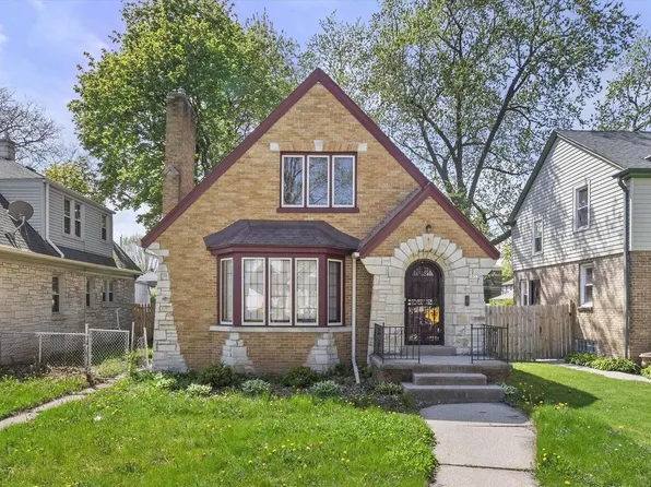3853 North 42nd STREET, Milwaukee, WI 53216