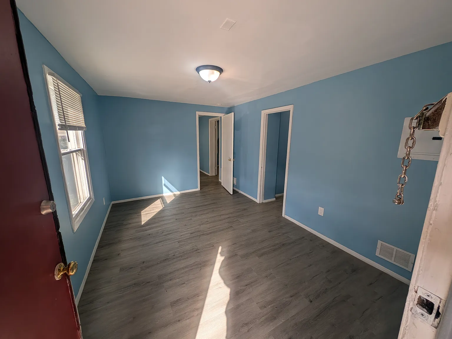 3 bed, $2,500 — Photo 1