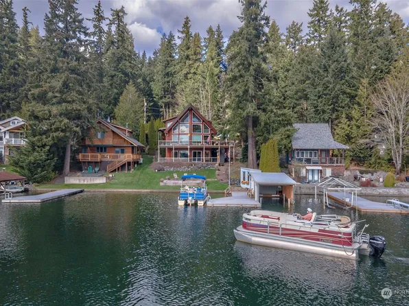 12118 Clear Lake North Road E, Eatonville, WA 98328