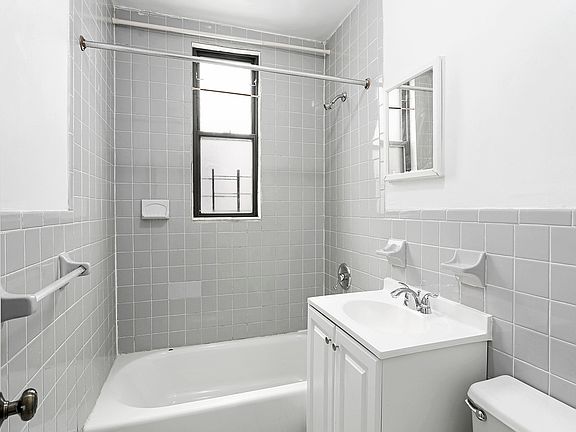5th image of 4219 Digney Ave APT 1