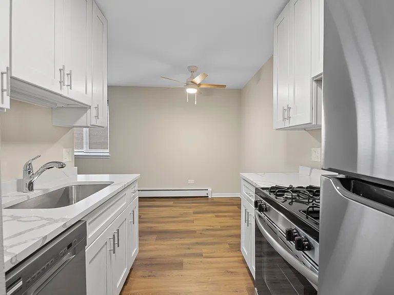 5450 n Winthrop — Photo 5