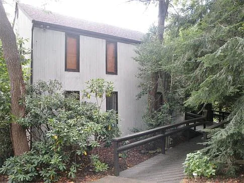 124 Woodside Dr photo 1
