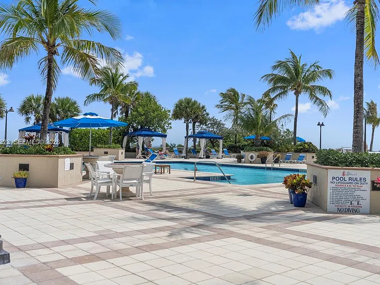2100 S Ocean Ln #1704 — Photo 24