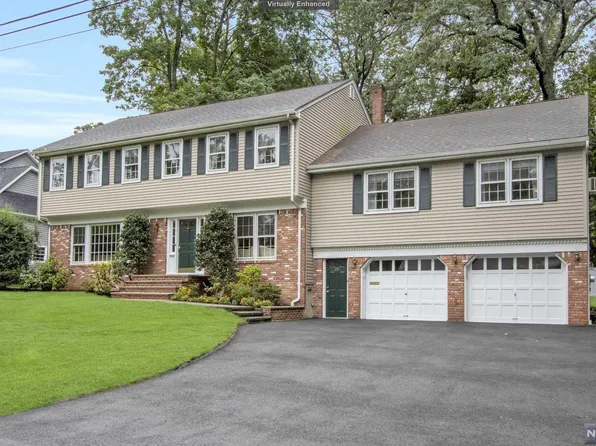 25 Lincoln Ave, Westwood, NJ 07675