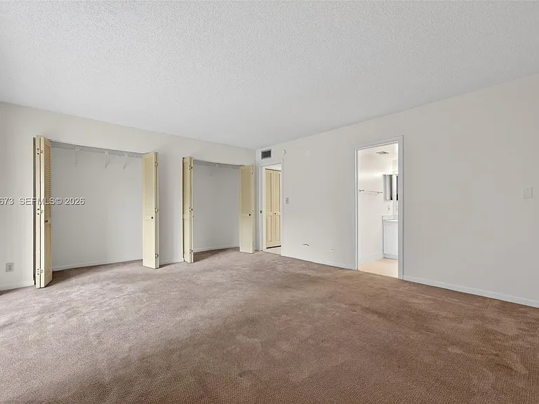 2401 Antigua Cir #E3 — Photo 14
