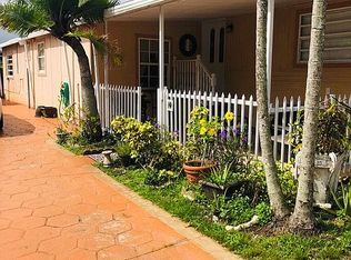 11206 NW 2nd St, Miami, FL 33172