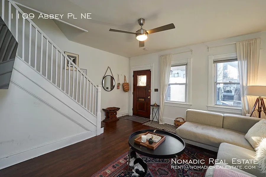 4 bed, 1568 sqft, $3,593 — Photo 4