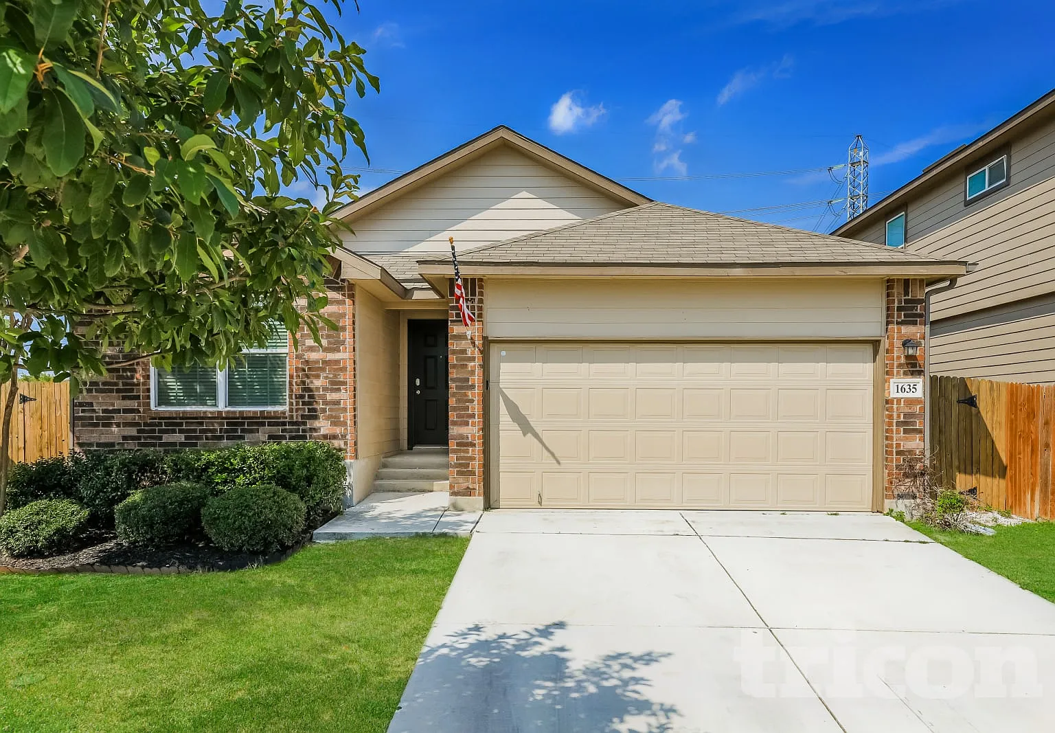 1635 Tree Run San Antonio TX — Photo 1