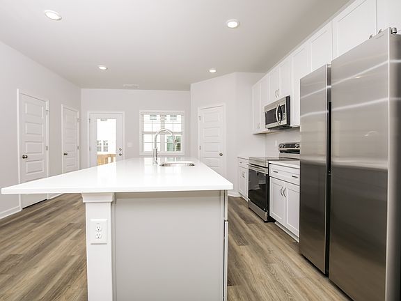 4th image of 509 Hodge Rd #565