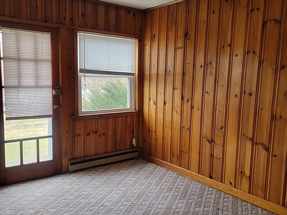 3rd image of 392 Monger Hill Rd
