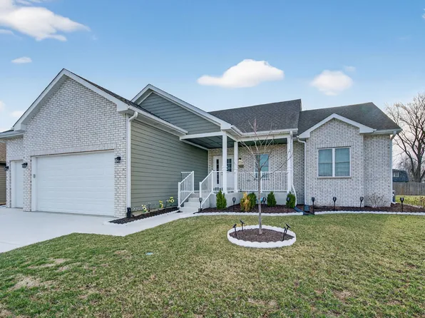 20929 Lakewoods Ln, Shorewood, IL 60404