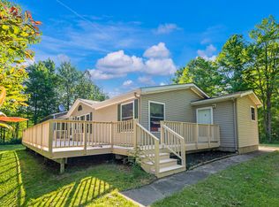 9583 Canal Rd, Evart, MI 49631