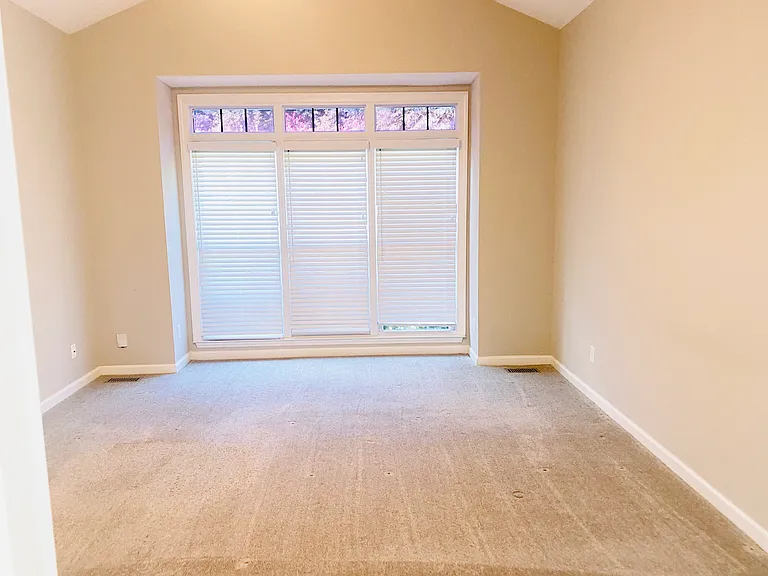 1705 Waterclose Ct — Photo 21