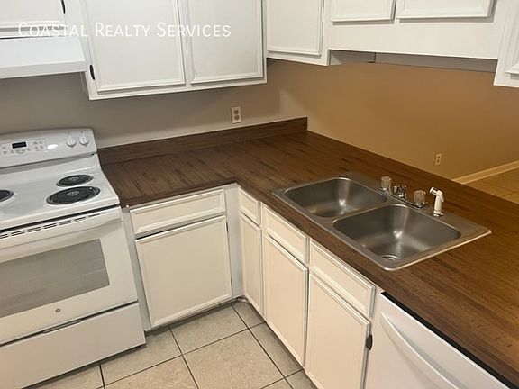 5th image of 103 Doodle Ave APT B