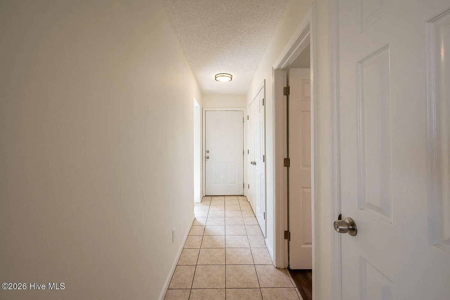 2 bed, 2.0 bath, 1092 sqft, $1,450 — Photo 3