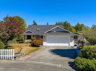 2026 Bowcott Pl, Sidney, BC V8L 5A1