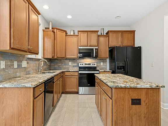 5th image of 1144 Shasta Daisy Dr