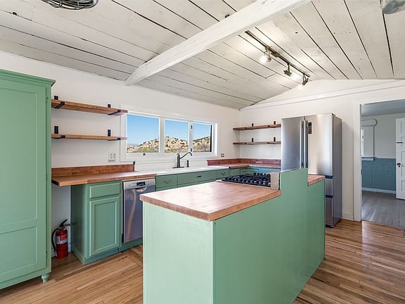 5th image of 28 Backroad