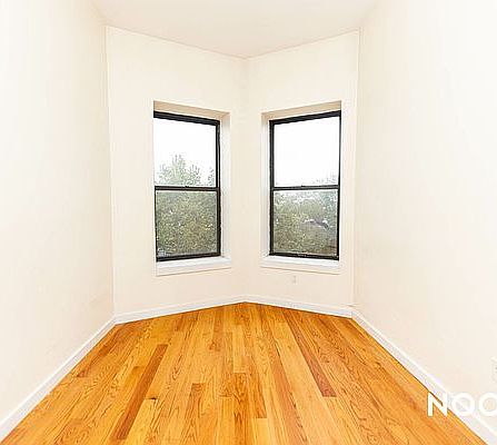 4th image of 662 Park Pl APT 4R