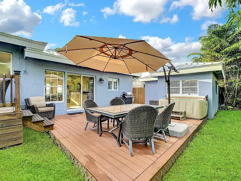 5574 Lake Osborne Dr — Photo 12