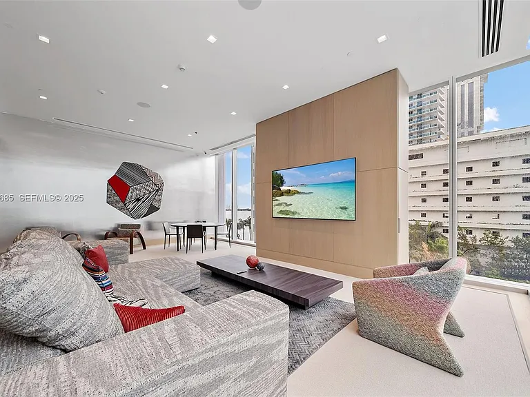 700 NE 26th Ter #3602 — Photo 37