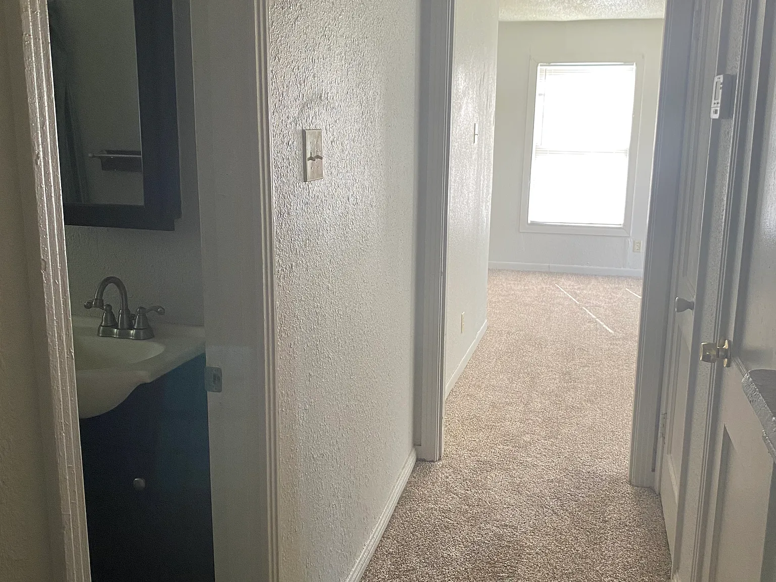 1 bed, $800 — Photo 3