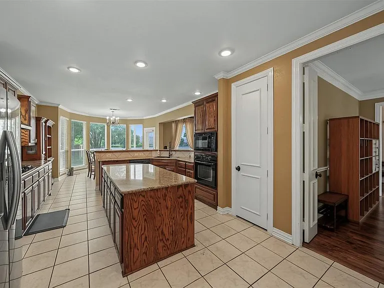 1335 Bradford Dr — Photo 27