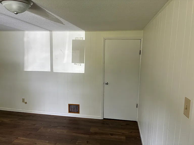 774 W Union St #5 — Photo 8