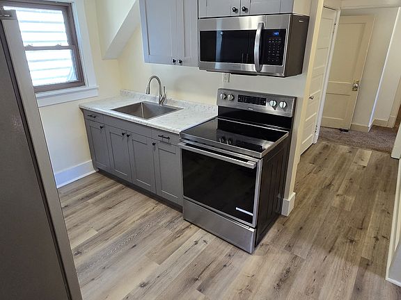 3rd image of 212 N 4th St #B