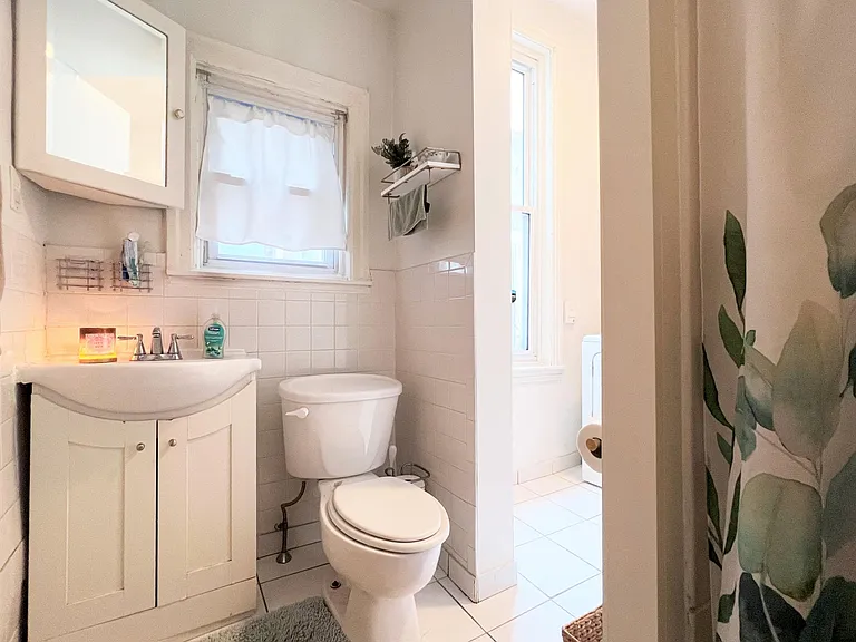 2819 W Girard Ave #2F — Photo 9