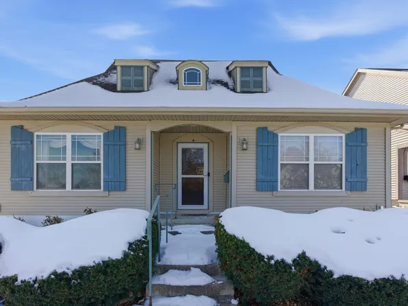 214 Abington St, Valparaiso, IN 46385