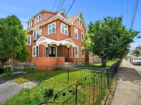 52 Mount Washington St, Lowell, MA 01854