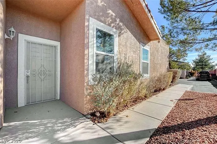2890 Red Rooster Ct — Photo 4