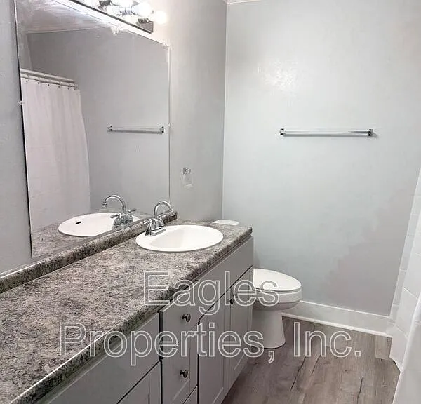 1901 E Peachtree St #C — Photo 6