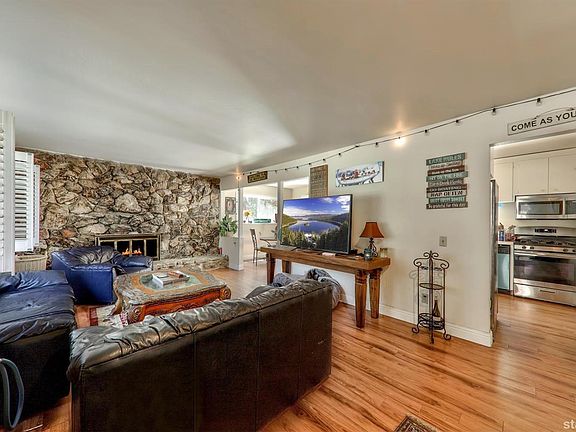 3rd image of 1260 Glenwood Way
