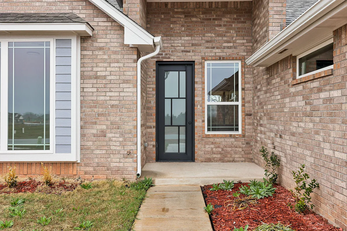 Building Photo - 3105 Pescara Dr
